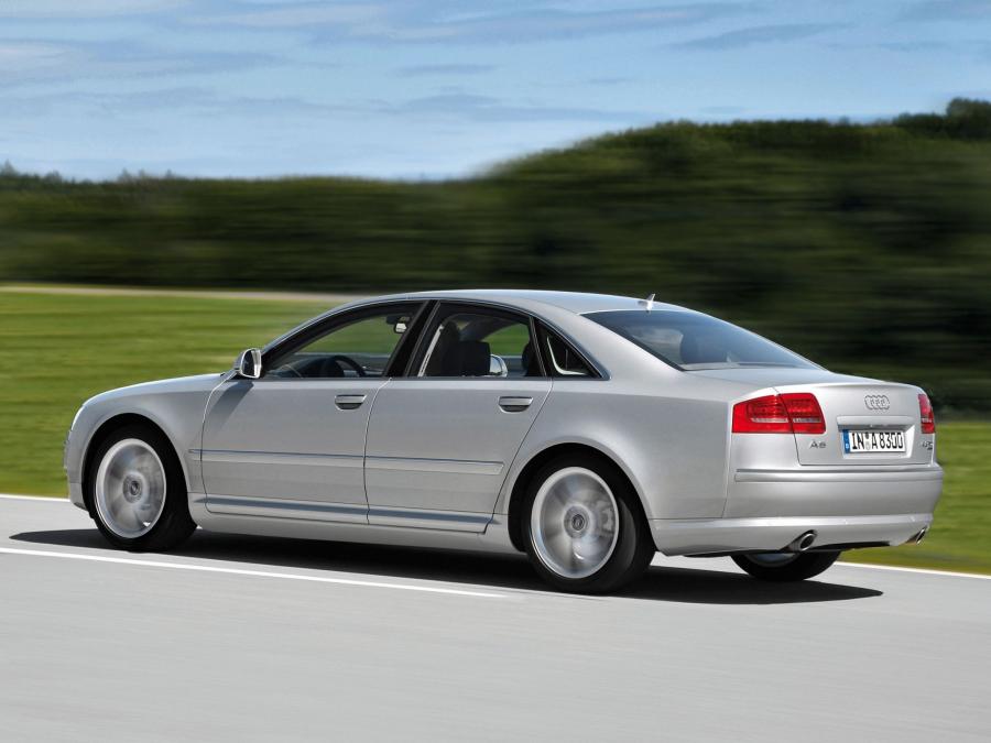  Audi A8 4.2 TDI Quattro (D3) 2008 года  (фото 7 из 17)